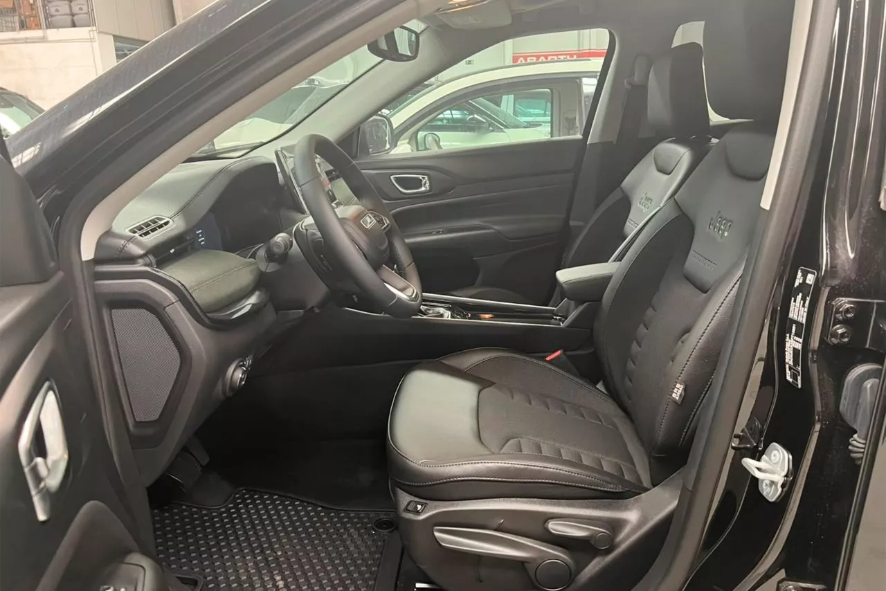 Exterior de Jeep Compass 