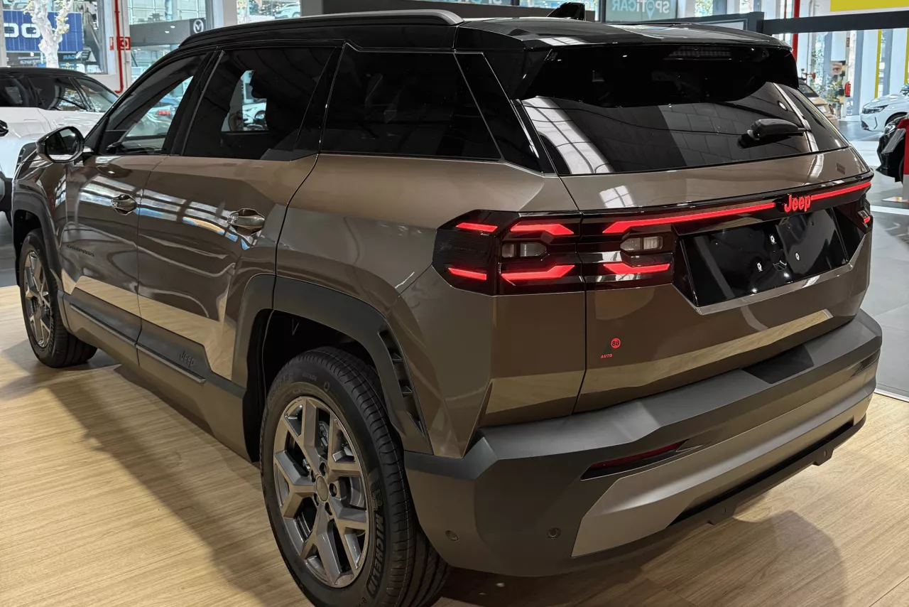 Exterior de Jeep Compass 